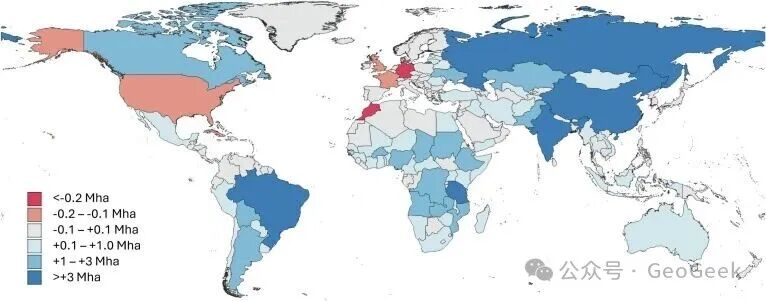 Net cropland-area change by country from 2015 to 2024